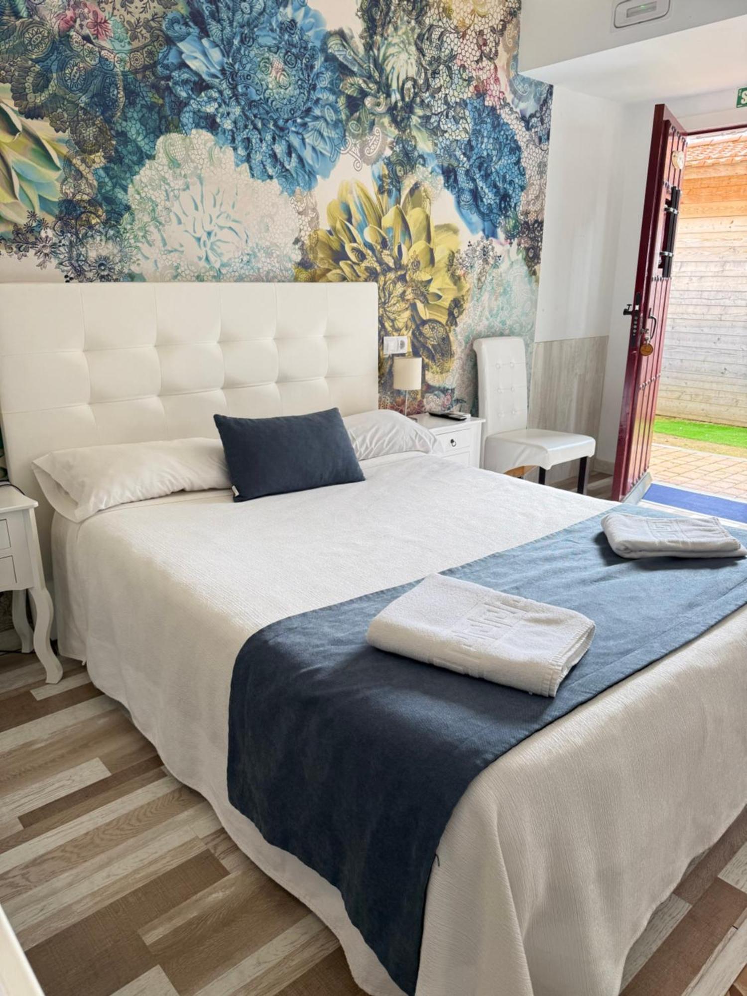 Hotel Casa Jardin El Colmenar Las Navas del Marqués Esterno foto